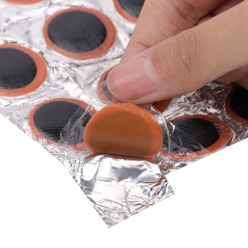 48 pz Toppe per Puntura in Gom - Bicycle Repair Kit recensione e prezzo
